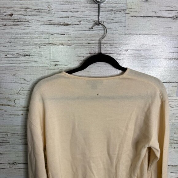 St. John Cream Crew Neck Sweater wool cream gray size medium - Picture 8 of 10
